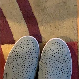 Meet your Posher, Leslie